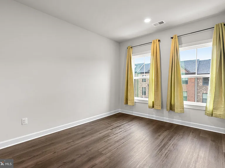 9271 Wood Violet Ct — Photo 23