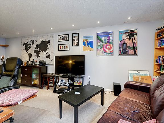 4th image of 1745 Leighton Rd #213