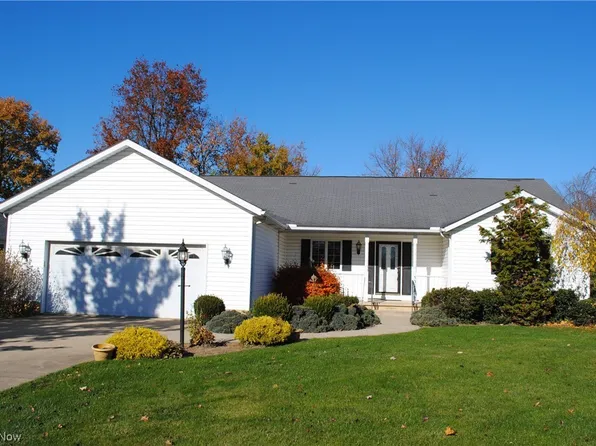 5327 Deercreek Ct, Sheffield Village, OH 44054