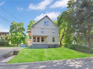 32 Valley St, Manchester, CT 06040