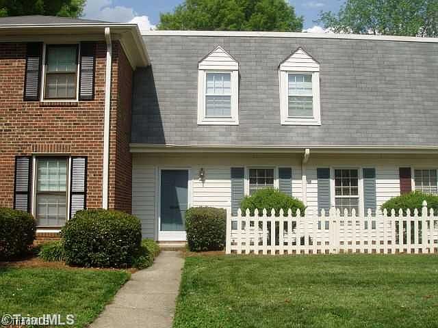 1st image of 3211 Regents Park Ln Unit B