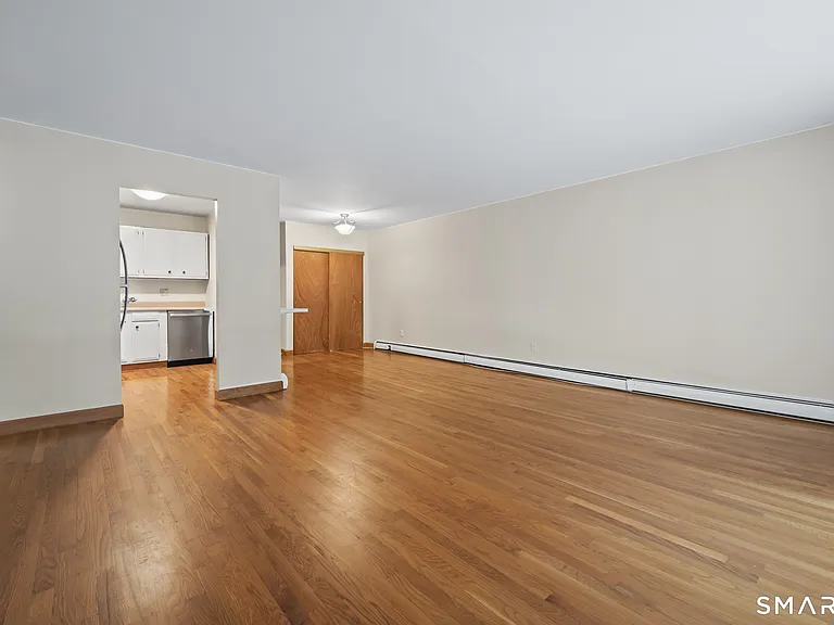 565 Talcottville Rd #1C5 — Photo 4