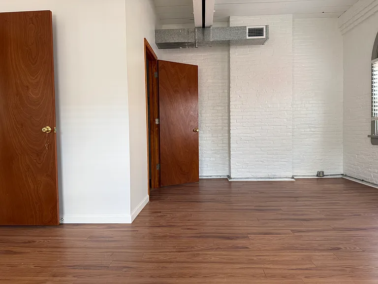 1011 Cherry St #4F — Photo 13