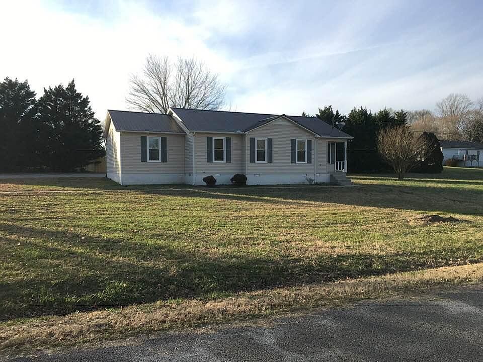 1st image of 534 Gaines Cir