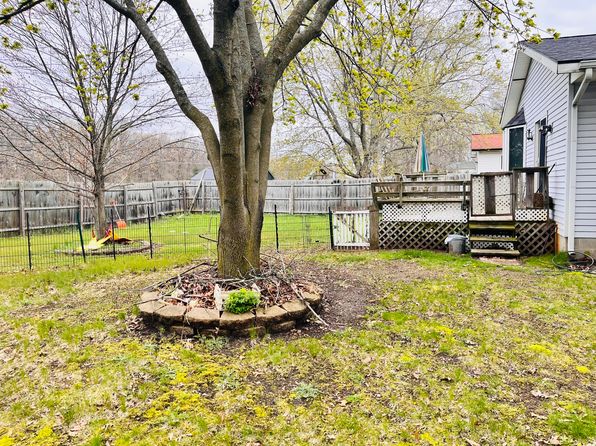 2097 S Dangl Rd, Muskegon, MI 49442