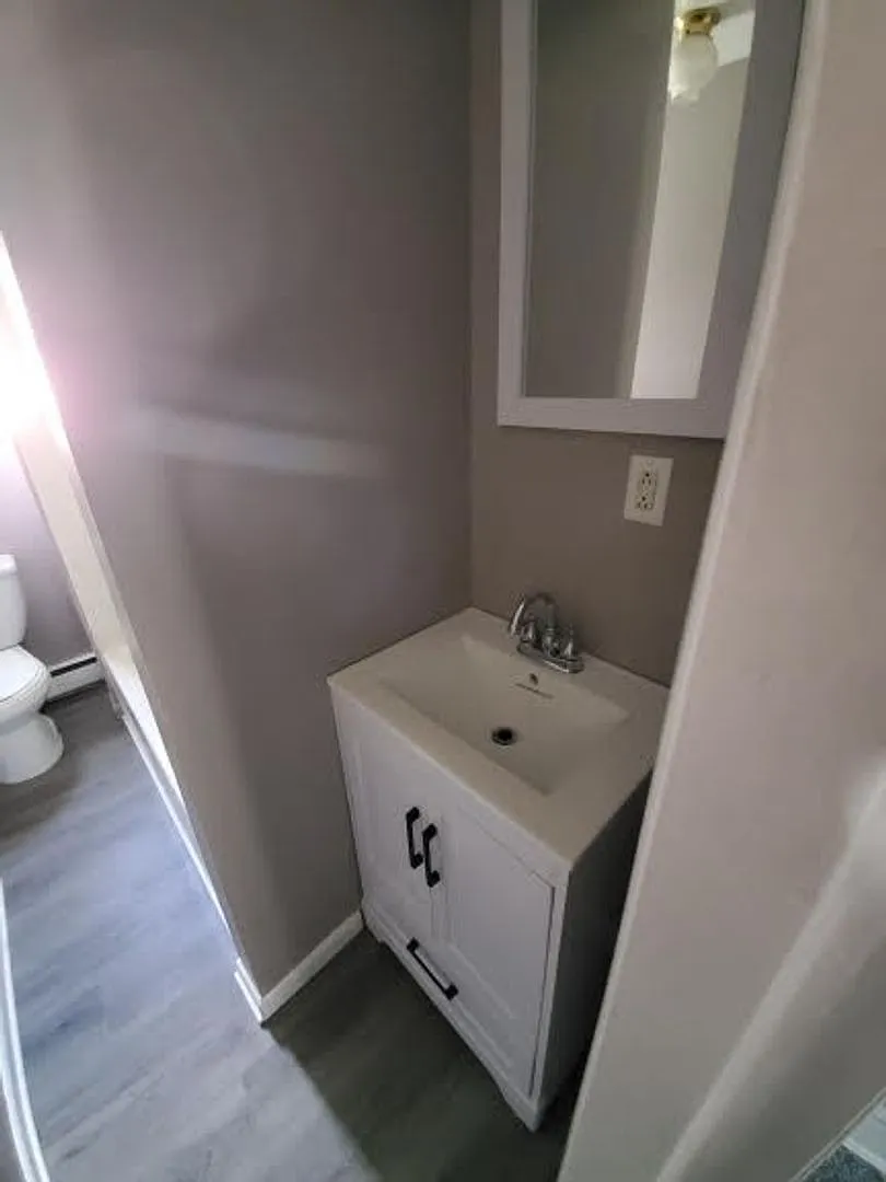 3 bedroom 1 bathroom — Photo 3
