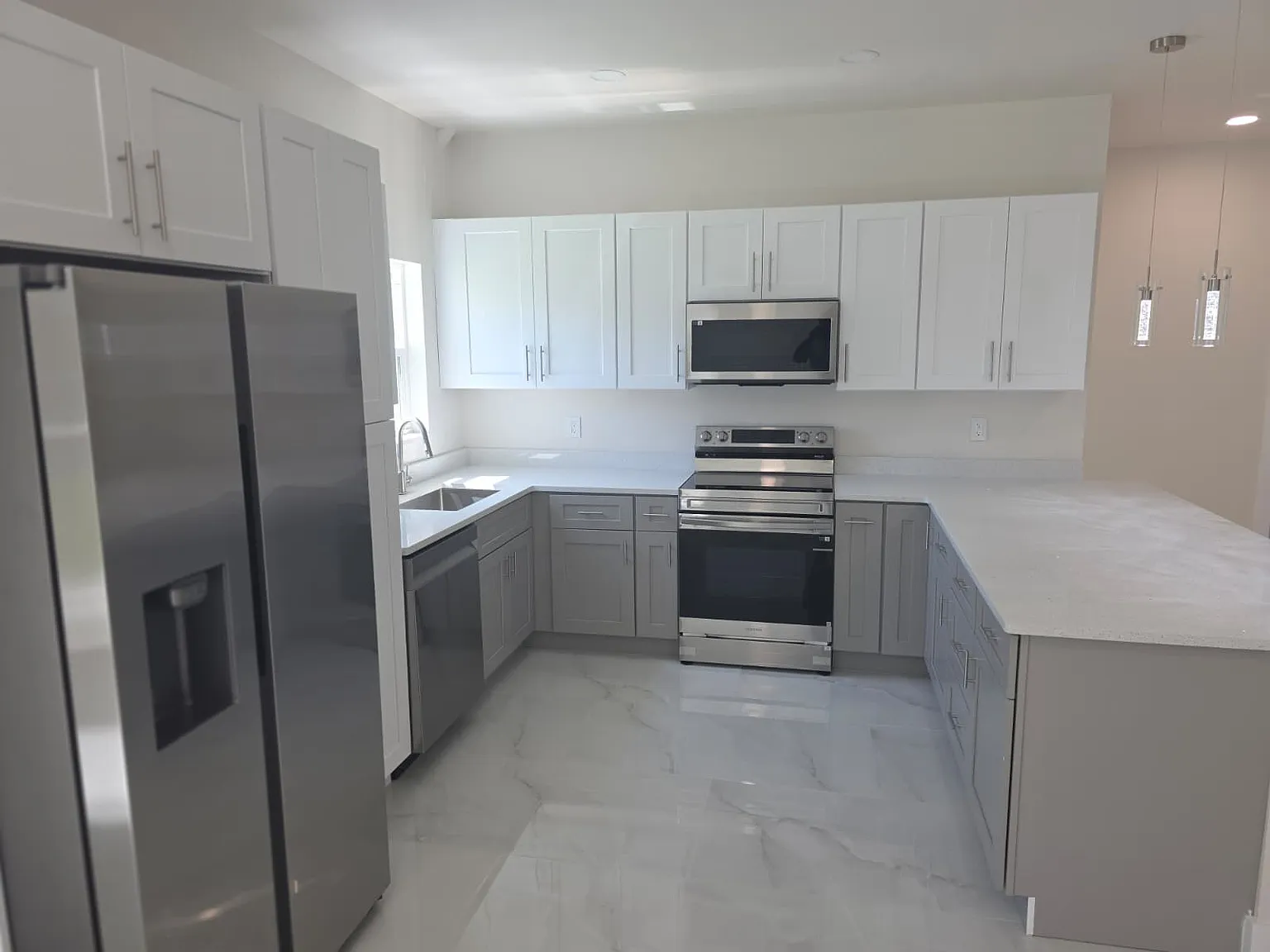3 bed, 1600 sqft, $2,500 — Photo 3