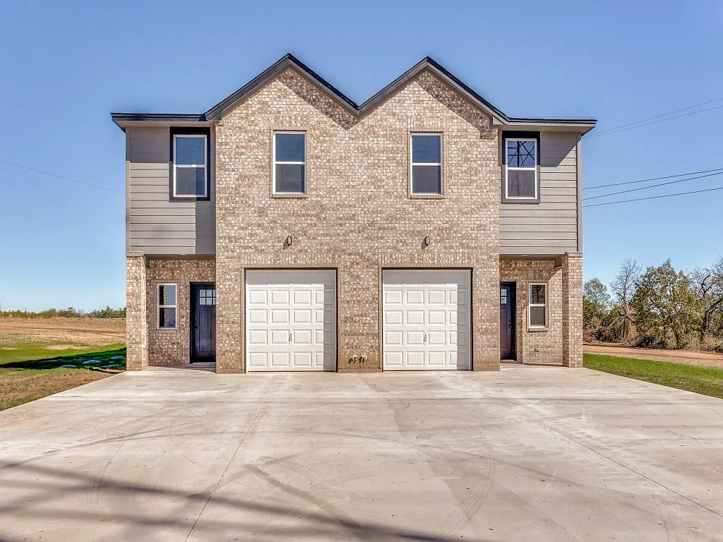 116 Dealva Ct — Photo 3