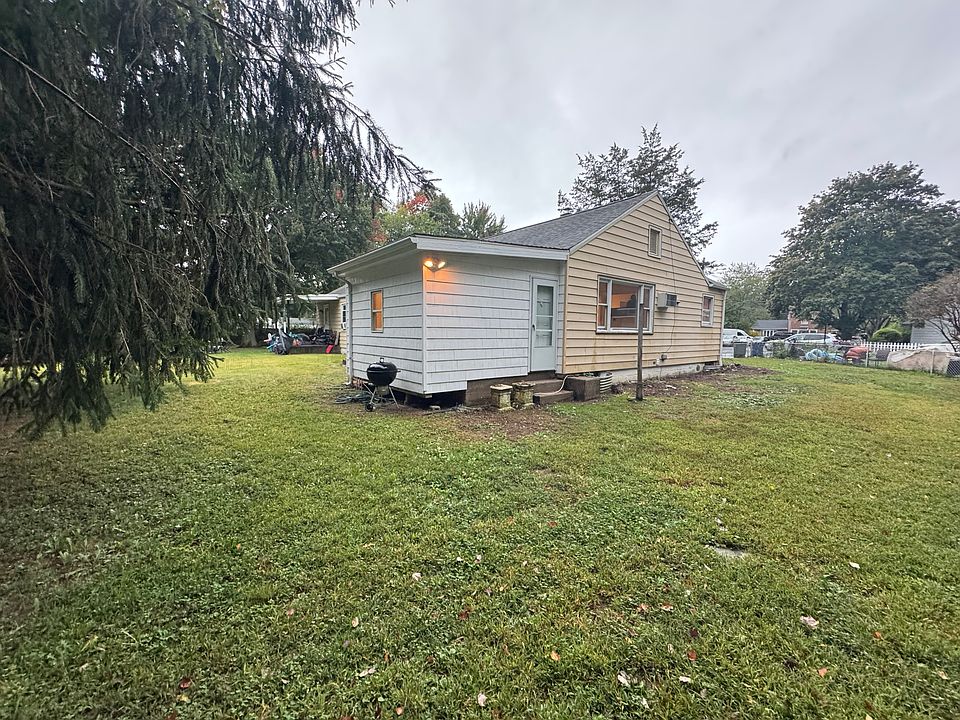 1st image of 89 Priscilla St