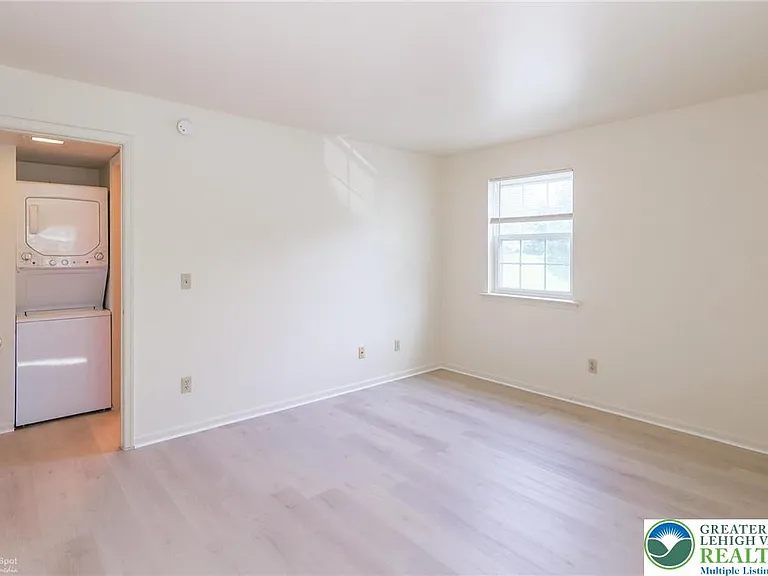 1464 Cedar Crest Blvd #18 — Photo 21