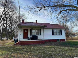 401 Penfield St, Odin, IL 62870