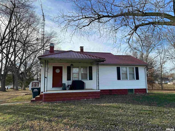 401 Penfield St, Odin, IL 62870