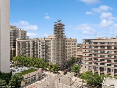 758 N Larrabee St APT 323, Chicago, IL, 60654