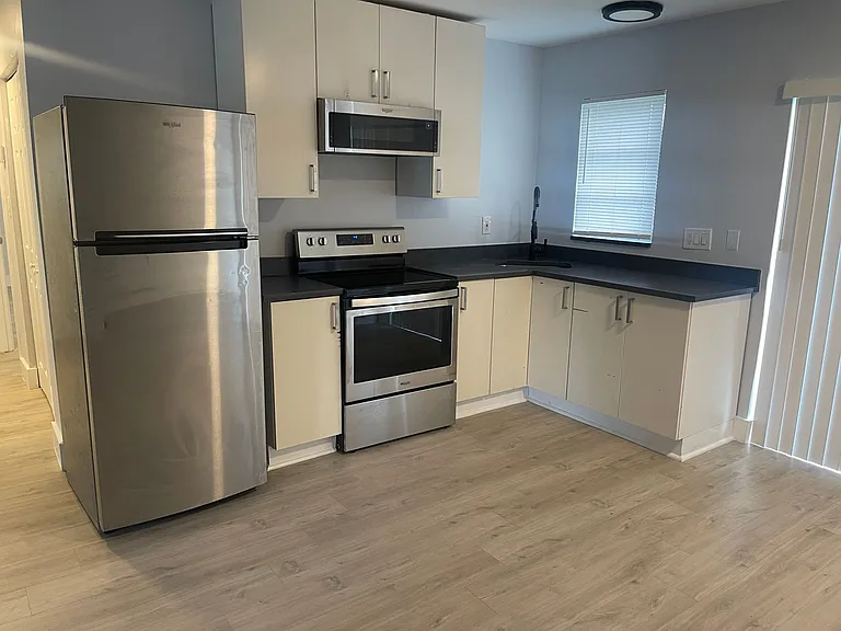 780 NE 46th Ct — Photo 13