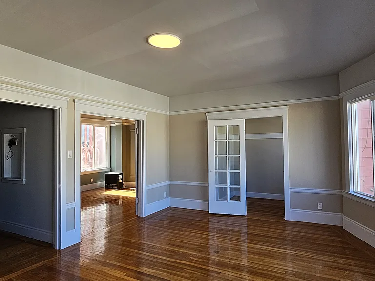 735 11th Ave #3 — Photo 4