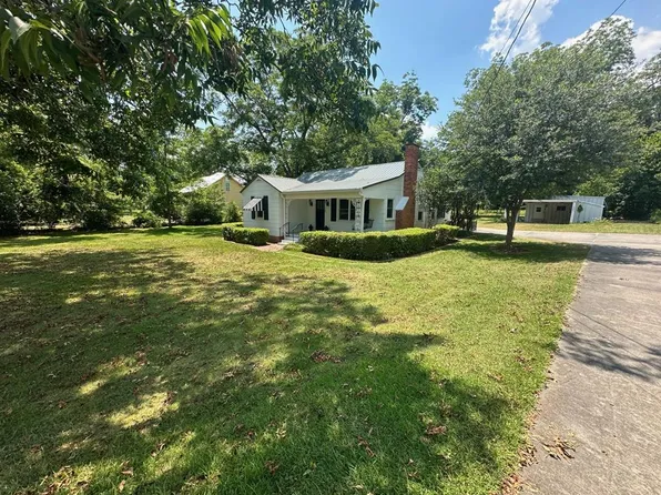 730 S Main St, Brundidge, AL 36010