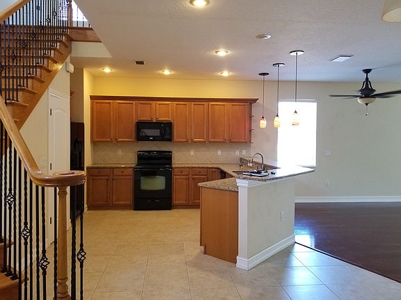 4th image of 10419 La Mirage Ct