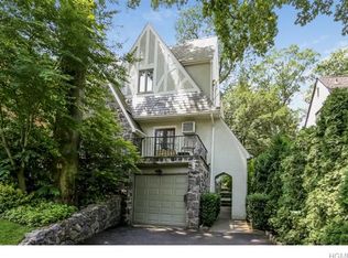 48 Mulberry Ln, New Rochelle, NY 10804