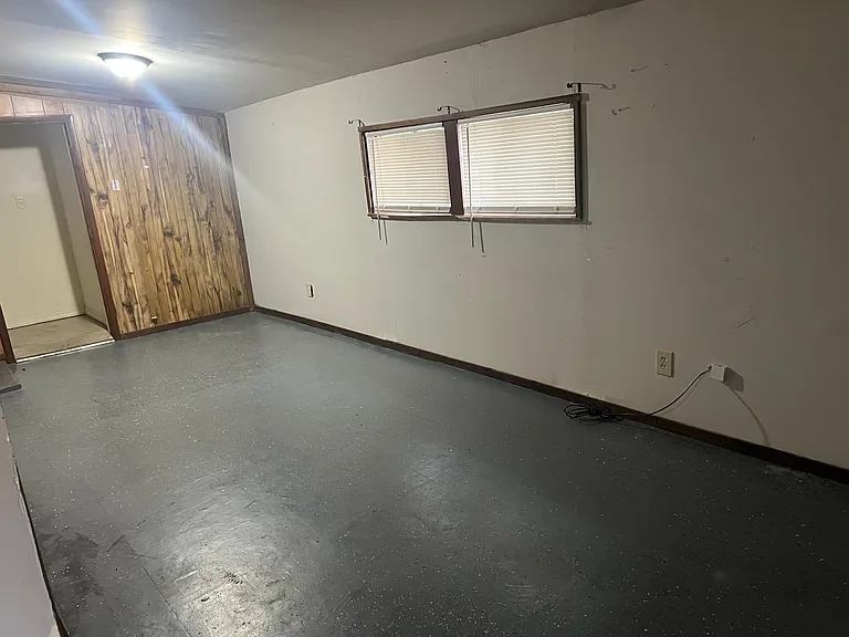 3211 N Miller St — Photo 24