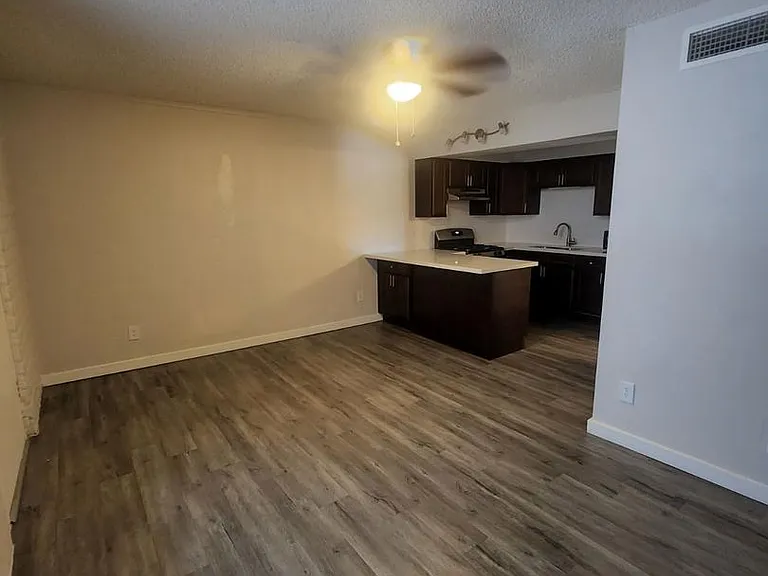 Scottsdale 5th Ave. Apartments — Photo 57