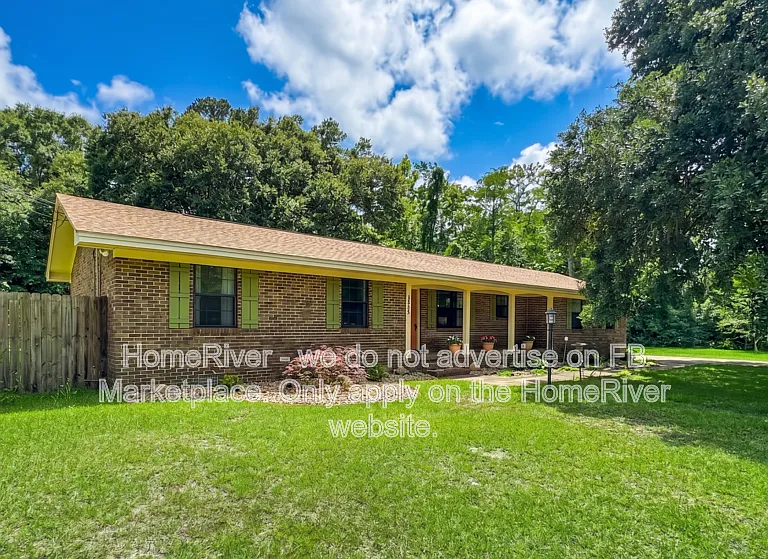 1229 W Ten Mile Rd — Photo 5