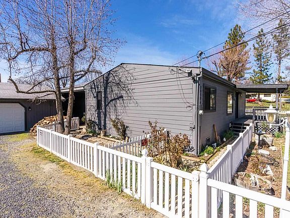 4th image of 20594 Adams Ct