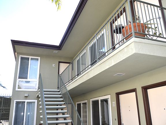 3rd image of 4012 Mississippi St Unit 14