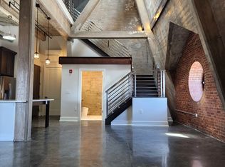 225 McWhorter St #400, Newark, NJ 07105