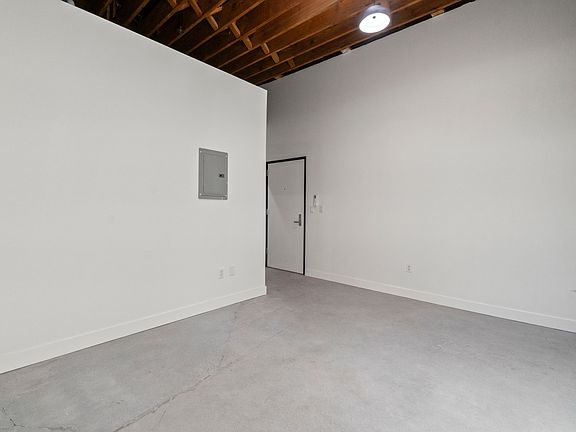 5th image of 1901 S Pacific Ave #5