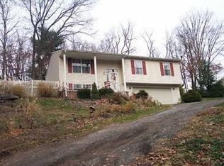 288 Johnston Rd, Bentleyville, PA 15314
