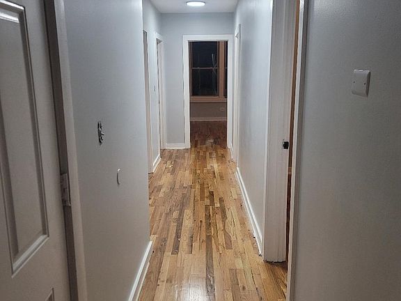4th image of 3549 W Grenshaw St APT 3