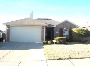 10324 Trevino Ln, Benbrook, TX 76126