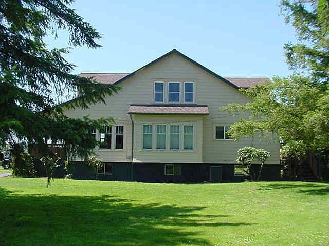 2nd image of 32 Geissler Rd
