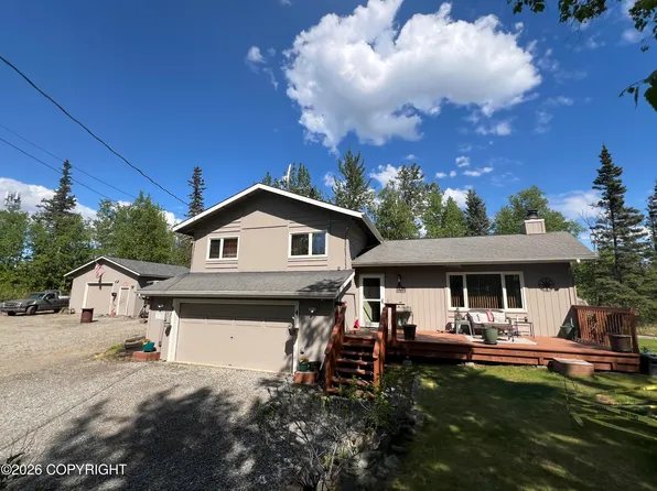 1075 N Shenandoah Dr, Palmer, AK 99645