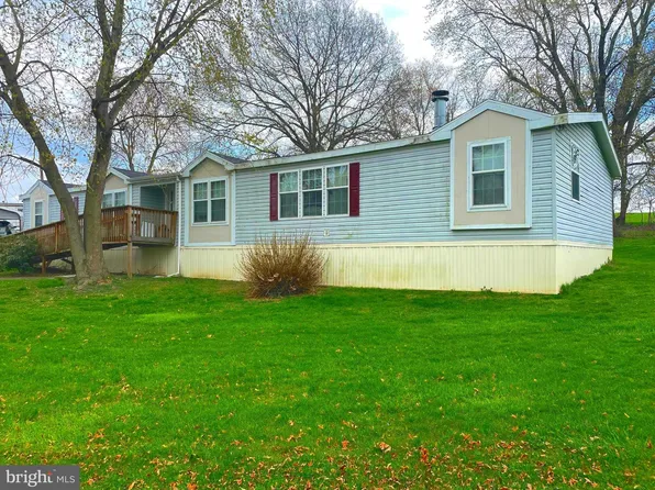 180 Willow Farm Ln #88, Harrisburg, PA 17111
