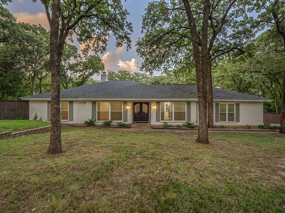 1015 Cimarron Cir