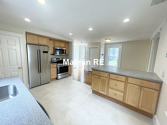 4 Dean Way #1 Boston (South Boston) Shared Unit Photo 3