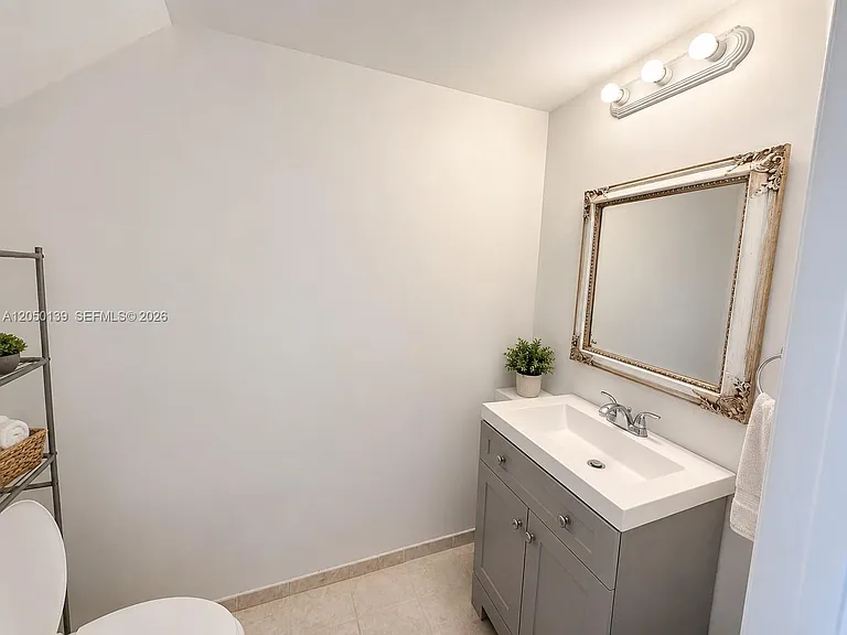 60 SW 13th St #2613 — Photo 3