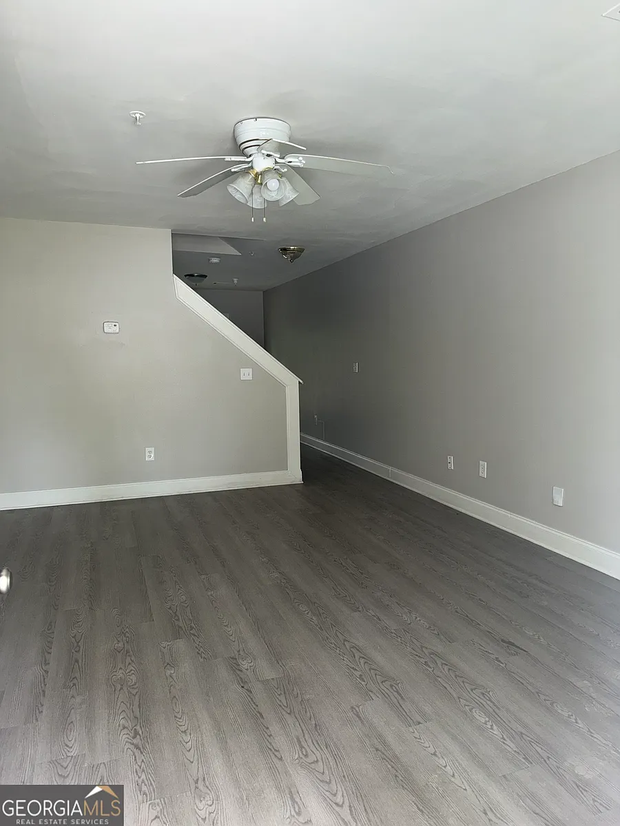 Building Photo - 1240 Pinedale Cir NW