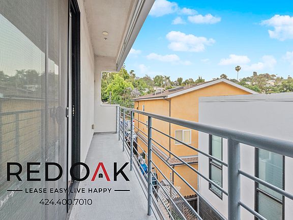 2nd image of 2409 1/2 Griffith Park Blvd #305