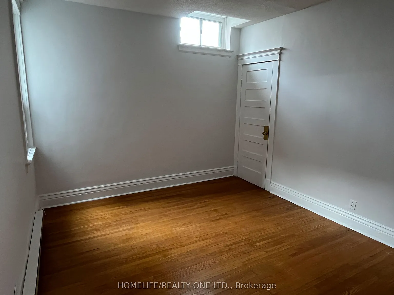 3 bed, $3,000 — Photo 2