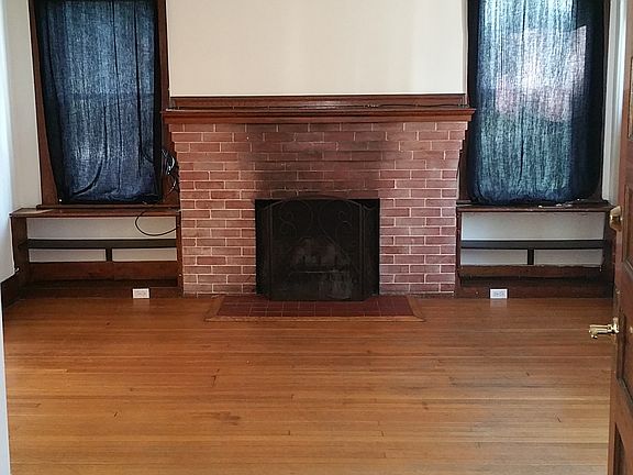 3rd image of 215 Salem St #B