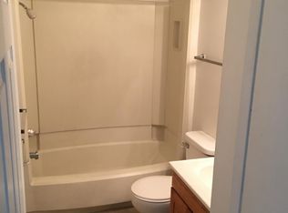 1345 E 41st St, Des Moines, IA 50317