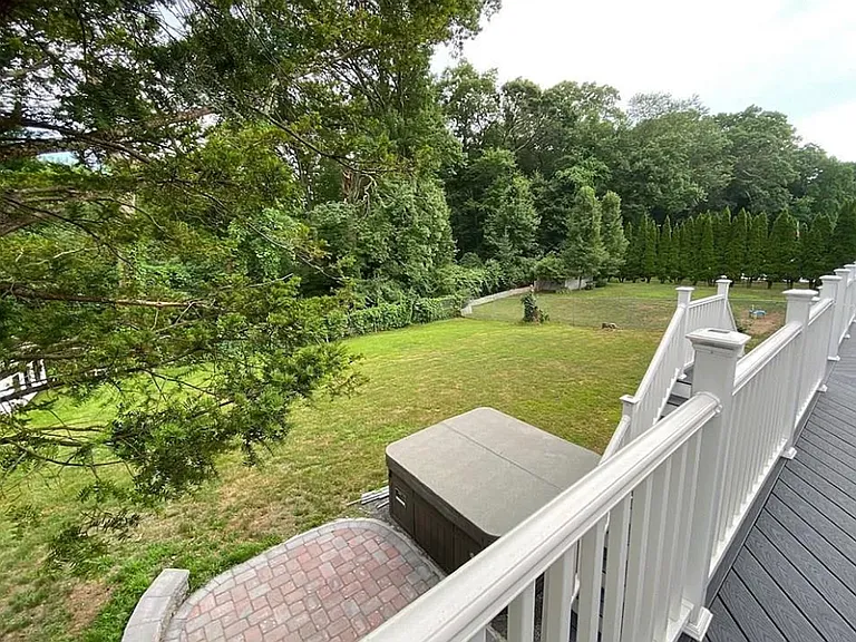 33 Westgate Rd — Photo 17