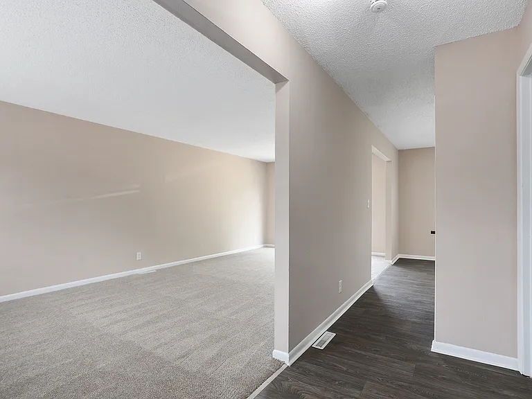 Parkwood Townhomes — Photo 5