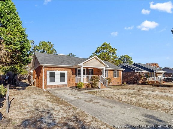 3rd image of 2966 Peacock St