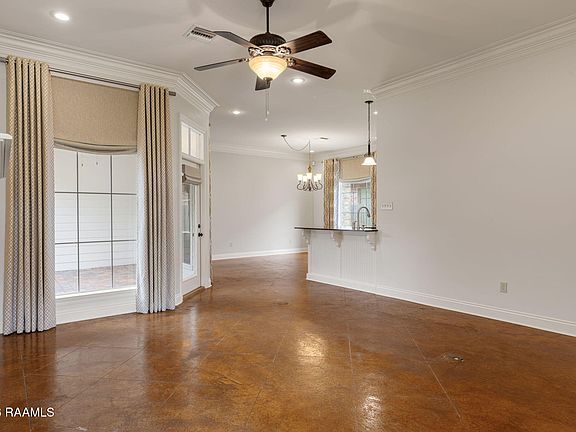 5th image of 107 Barataria Bay Point