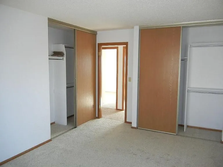 19584 E Linvale Dr — Photo 5