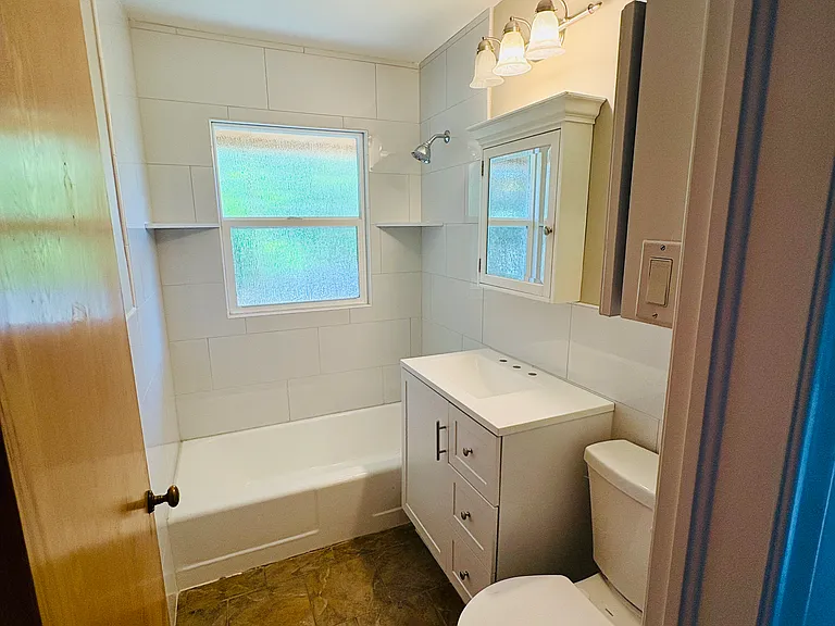 Upstairs bathroom