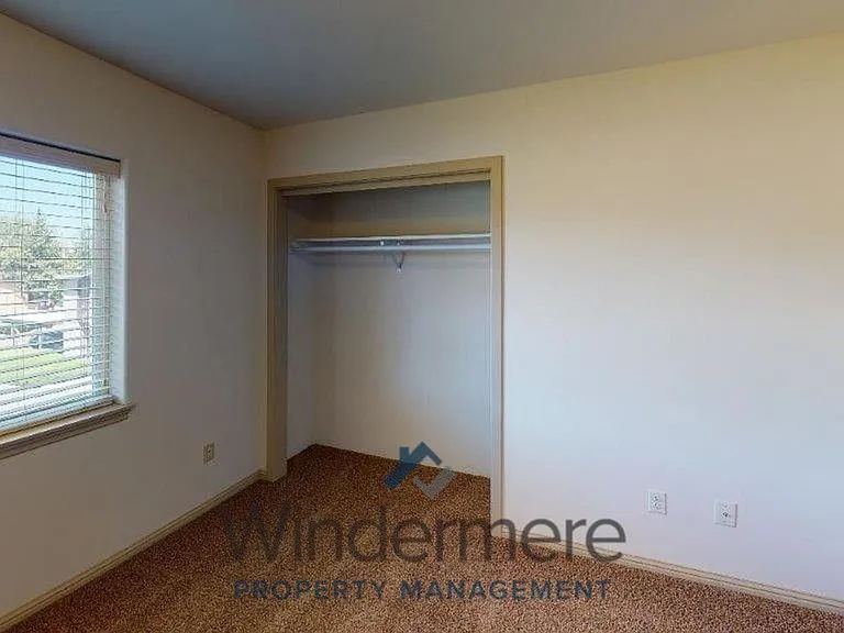 1100 S College Ave — Photo 9